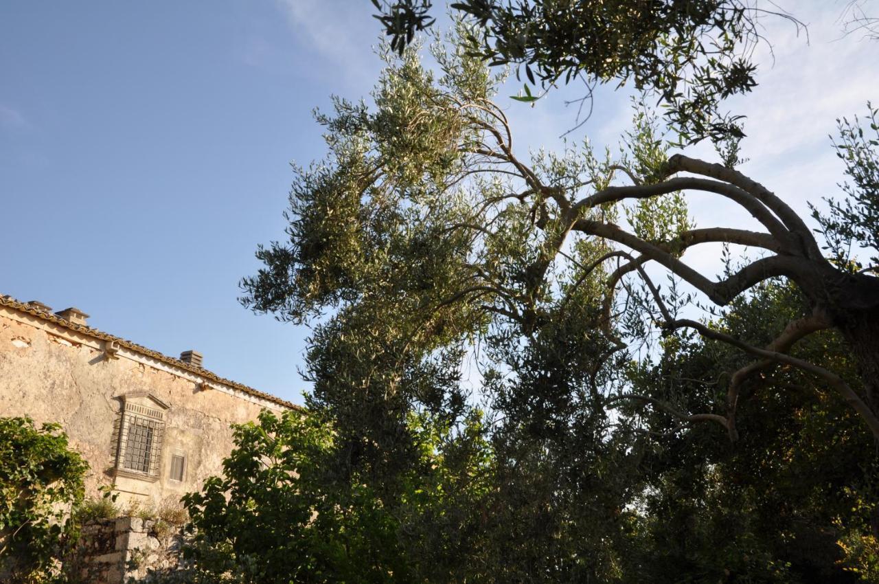 Tenuta Cammarana Guest House Donnafugata Exterior photo